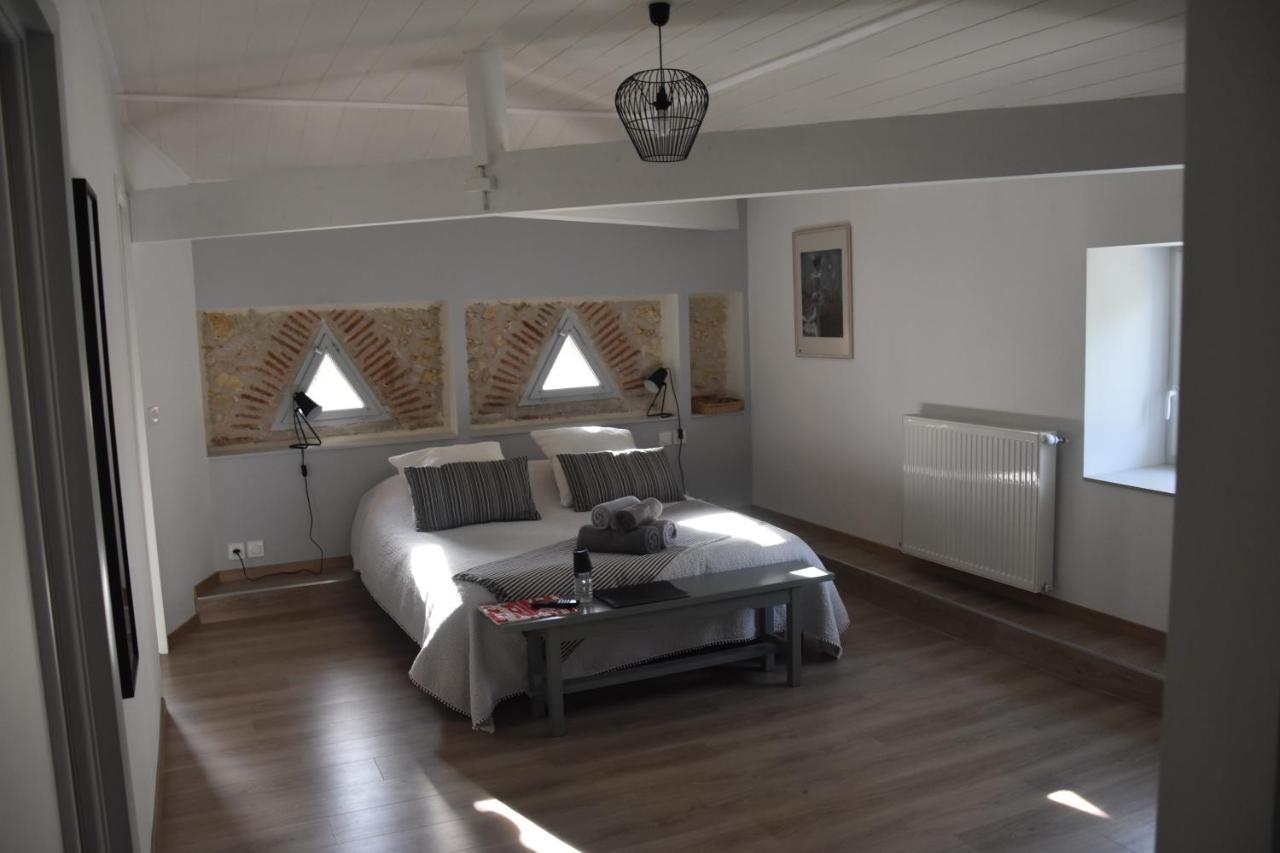Domaine De Calbiac Bed and Breakfast Dolmayrac Εξωτερικό φωτογραφία